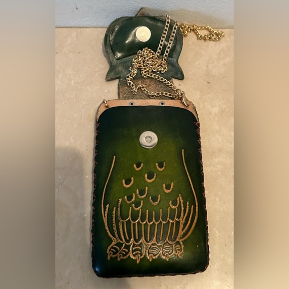 Green, leather, Owl purse. 7x4” - Picture 4 of 12